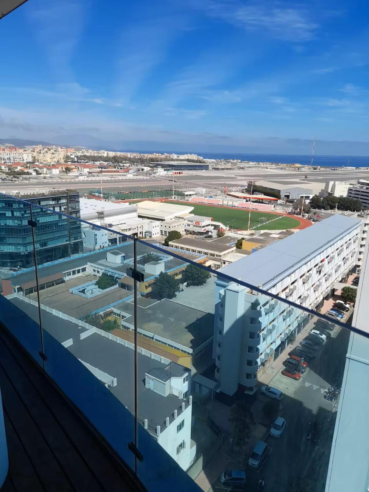 Seaside Serenity Oasis - High Floor - Stunning Views Gibraltar Zewnętrze zdjęcie